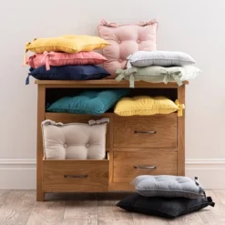 Isabelle Seat Pad 24 Isabelle Seat Pad -EGLO Shop 1000181516 alt09