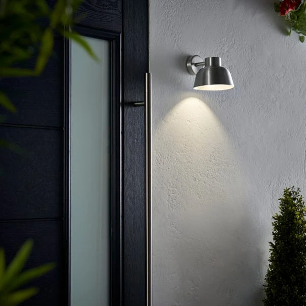 Maxwell Industrial Outdoor Wall Light 3 Maxwell Industrial Outdoor Wall Light - Image 3