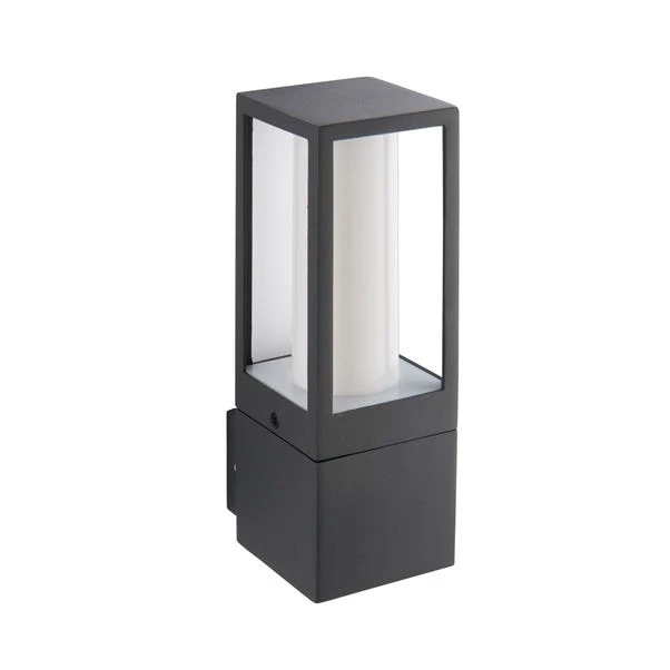 Vogue Lighting Preston Outdoor Wall Light 4 Vogue Lighting Preston Outdoor Wall Light - Image 4