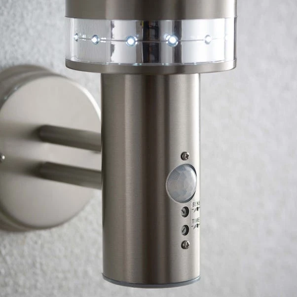 Vogue Lighting Conner Outdoor PIR Wall Light 3 Vogue Lighting Conner Outdoor PIR Wall Light - Image 3