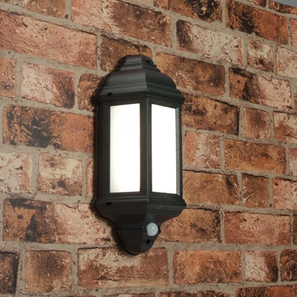 Vogue Lighting Epsom Outdoor PIR Wall Light 4 Vogue Lighting Epsom Outdoor PIR Wall Light - Image 4