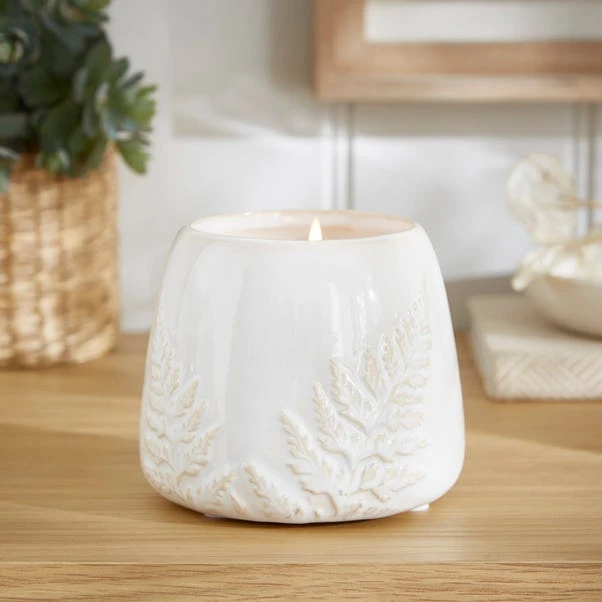 Churchgate Tobacco Flower & Vanilla Candle 1 Churchgate Tobacco Flower & Vanilla Candle