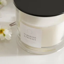 Tuberose And Freesia Multi Wick Candle -EGLO Shop 30899658 alt02