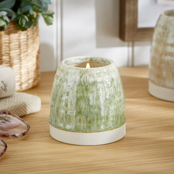 Churchgate Amber And Pine Candle 1 Churchgate Amber And Pine Candle