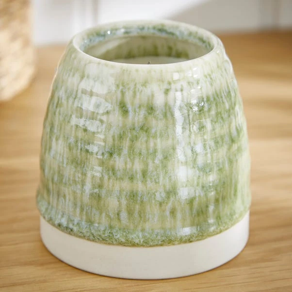 Churchgate Amber And Pine Candle 3 Churchgate Amber And Pine Candle - Image 3