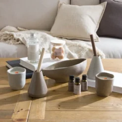 Sea Salt & Rosemary Ceramic Diffuser -EGLO Shop 30923412 alt04