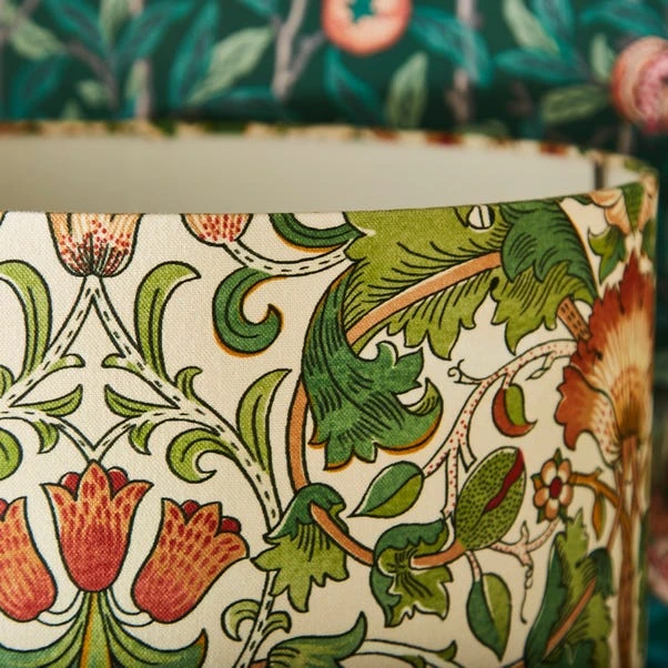 William Morris Lodden Lamp Shade 4 William Morris Lodden Lamp Shade - Image 4