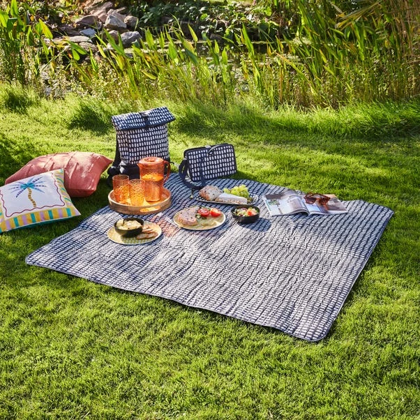 Polka Dot Picnic Blanket 1 Polka Dot Picnic Blanket