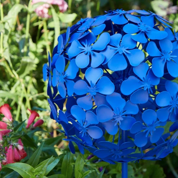 Sophie Robinson Giant Allium Garden Stake 2 Sophie Robinson Giant Allium Garden Stake - Image 2