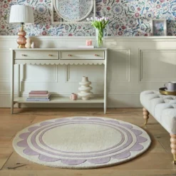 Flair Lois Scallop Border Wool Circle Rug