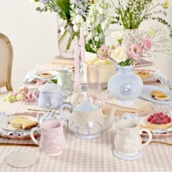 Disney Set Of 2 Alice In Wonderland Candlestick Holders 7 Disney Set Of 2 Alice In Wonderland Candlestick Holders -EGLO Shop 30963284 alt09