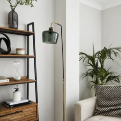 Auburn Industrial Adjustable Floor Lamp -EGLO Shop 30968343 alt02