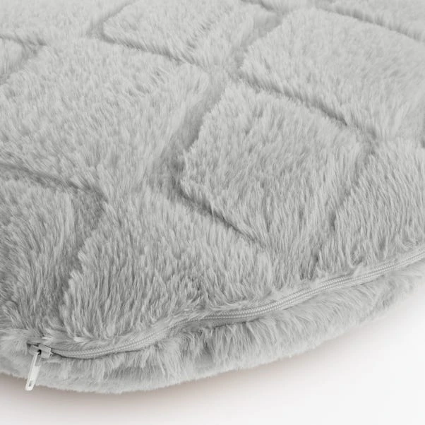 Catherine Lansfield Cosy Diamond High Back Cuddle Cushion 2 Catherine Lansfield Cosy Diamond High Back Cuddle Cushion - Image 2