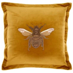 Voyage Maison Layla Bee Square Cushion Cover -EGLO Shop 30978935 alt01